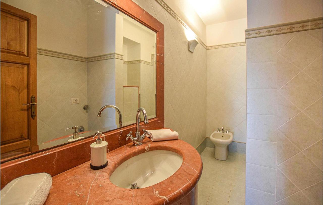 5 Bedroom Amazing Home In Fabbiano Fabbiano  Ngoại thất bức ảnh